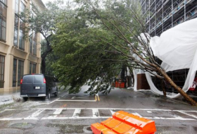 Hurricane Matthew kills 10 in US, floods Carolinas